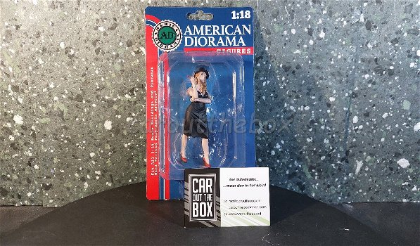 Diorama figuur Hanging out 2 PATRICIA AD482 1:18 American Diorama - 4