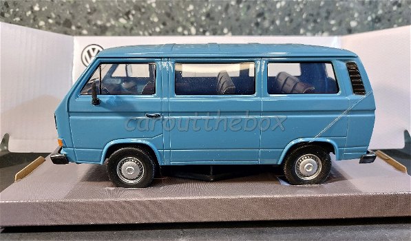 Volkswagen T2 blauw 1/24 Motormax - 0