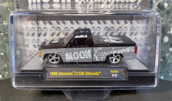 Chevrolet C1500 MOON Equipped 1:64 M2 M249 - 0