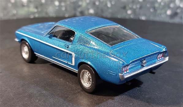Ford Mustang blauw 1/43 Norev - 2
