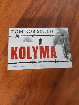 Kind '44 + Kolyma (Tom Rob Smith) WO II 2 dwarsliggers - 4