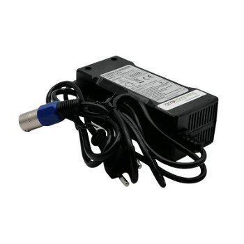 24 volt LifePo4 lader met 3 polige XLR plug - 1