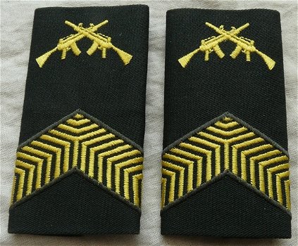 Rang Onderscheiding, Blouse & Trui, Korporaal OLK, Koninklijke Landmacht, vanaf 2000.(Nr.1) - 1