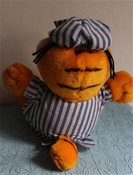 Pluche Garfield met pyjama - 2