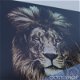 Leeuw met Glitter Effect op Aluminium - 65 x 76 cm - 2 - Thumbnail