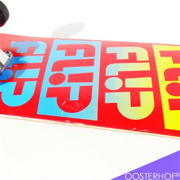 Flip Quattro Skateboard Red 7.88 Complete 60 x 20,5 cm - New - 7