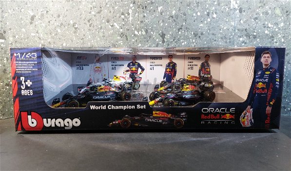 Red Bull VERSTAPPEN / Pérez 4er verzameldoos 1/43 Bburago - 2