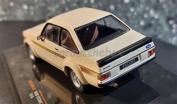 Ford Escort MK II 1976 beige 1/43 Vitesse V998 - 2