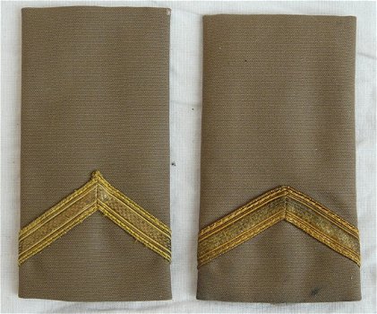 Rang Onderscheiding, Regenjas, Sergeant, Koninklijke Landmacht, jaren'60/'70.(Nr.1) - 0