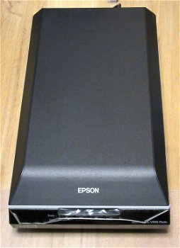 Epson Perfection V550 Photo Scanner - 0