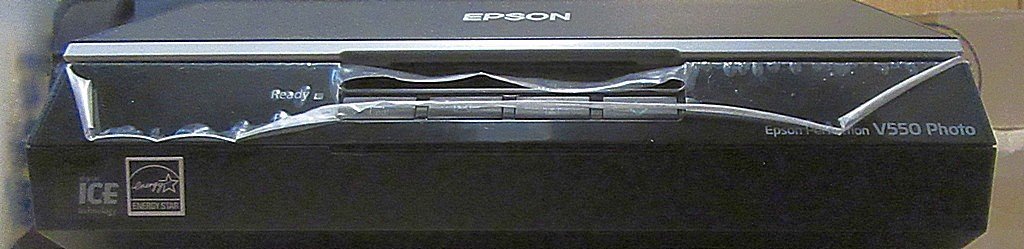 Epson Perfection V550 Photo Scanner - 3