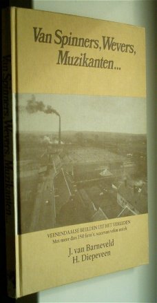 Veenendaalse beelden uit het verleden(ISBN 9064234221).