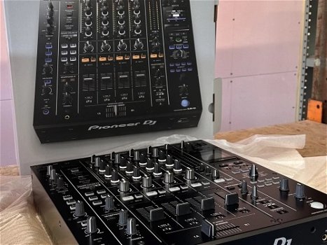 Nieuw Pioneer DJ CDJ-3000-W/ Pioneer DJM-A9 DJ-mixer/ Pioneer CDJ-Tour1/ Pioneer CDJ-2000NXS2 - 4