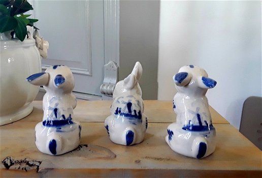 3 konijntjes met hollandse voorstelling erop - 1