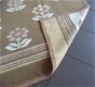 Te koop beige vintage deken met bloemmotief (237 x 213 cm). - 4 - Thumbnail