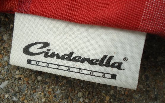 Te koop 4 kussens van Cinderella Outdoor voor tuinstoelen. - 2