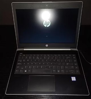 HP ProBook 430 G5 i5-8th Gen 8GB RAM 256GB SSD - 0