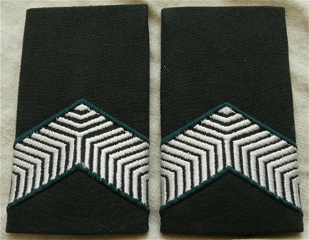 Rang Onderscheiding Blouse & Trui, Korporaal Cavalerie / Militaire Administratie, KL, vanaf 2000.(1) - 0