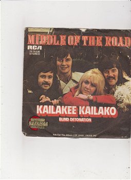Single Middle Of The Road - Kailakee Kailako - 0