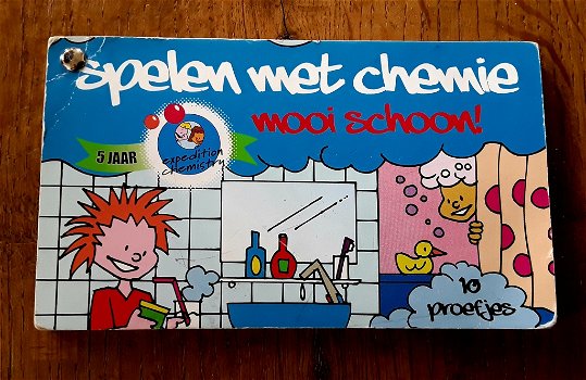 Klein boekje met leuke proefjes: spelen met chemie - 0