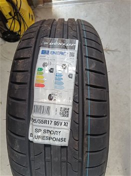 Autoband nieuw, Dunlop SP Sport Bluresponse 205/55R17 95V - 0