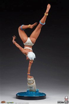 Premium Collectibles Studios Streetfighter Elena statue - 0