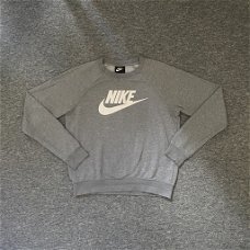 Nike Essentail Regular Sweatshirt