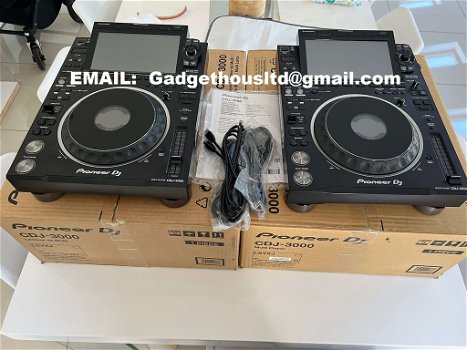 2x Pioneer CDJ-3000 Multi-Player + 1x DJM-A9 DJ MixerBeschikbaar voor 4600 EUR - 4