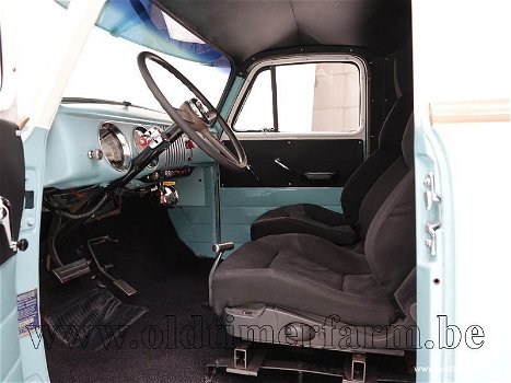 Chevrolet 3100 Panel Truck '54 CH9055 - 3