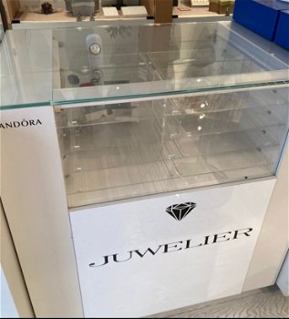 Stevige Presentatiekast voor juwelen te koop aangeboden - 0
