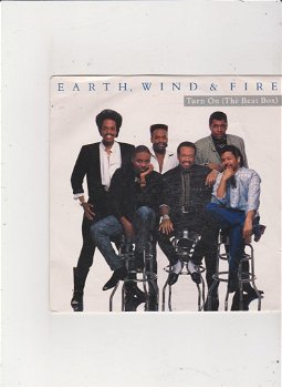 Single Earth, Wind & Fire - Turn on (the beat box) - 0