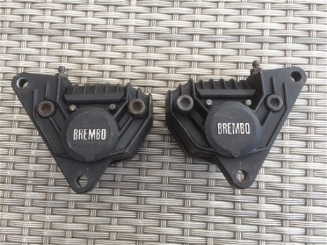 Brembo remklauwen (links & rechts) type Moto Guzzi 1989-1990 met beugels - 7