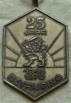 Penning / Medaille, Herdenking 25 Jaar Bevrijding, 1945-1970.(Nr.1) - 1