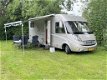 Camper huren Luxe huisje op wielen Hymer uit 2009 160 pk - 5 - Thumbnail