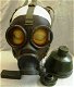 Gasmasker, Vredestein / type: K, 2e Model, Koninklijke Luchtmacht, MvO, met draagtas, 1953.(Nr.1) - 1 - Thumbnail