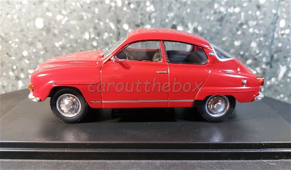 Saab96 V4 rood 1:24 Whitebox WB096 - 0