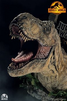 Infinity Jurassic World Dominion Tyrannosaurus Rex Bust - 2