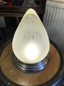 Prachtige Grote Art-Deco Lamp met geslepen glazen kap. - 7