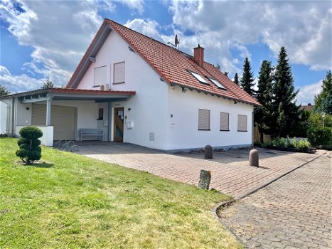 D829 Katlenburg-Lindau Luxe woning met zwembad op een groot perceel - 7