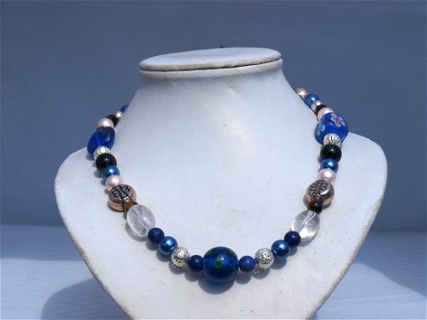 ketting van diverse materialen blauw 51 cm lang, - 0