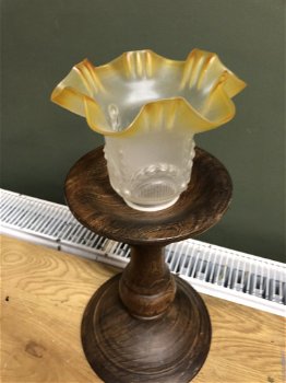 Antiek glazenkapje met gouden schulprandje - 1