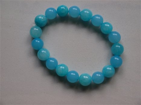 armband van 12 mm kralen blauw op elastiek 22 cm lang - 0