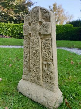 Keltisch kruis , grafbeeld - 1