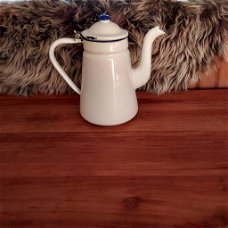 Emaille koffiepot wit met blauwe rand