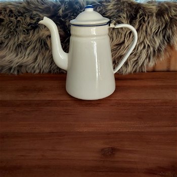 Emaille koffiepot wit met blauwe rand - 1