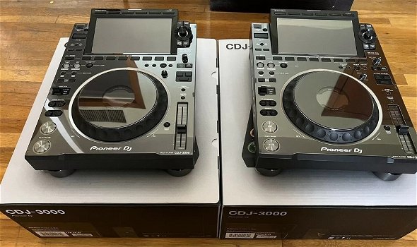 Nieuw Pioneer CDJ-3000/ Pioneer DJM-Tour1 / Pioneer DJM-V10 / Pioneer DJM 900NXS2 / Pioneer DJM-S11 - 1