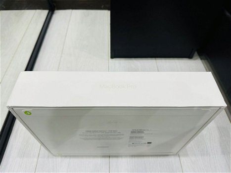 Apple MacBook Pro 14 - 2