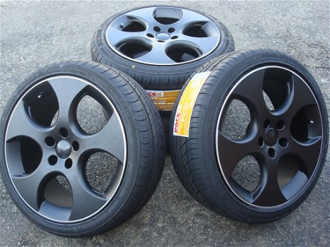 18'' Inch GTI Black Velgen en Banden Steek 5x112 - 6