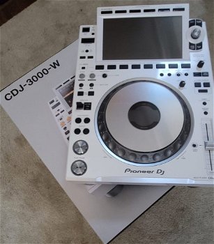 Nieuw Pioneer DJ Pioneer CDJ-3000-w (2) +1x DJM-900NXS2-W, Pioneer DJM-A9 DJ-Mixer, Pioneer DDJ-REV7 - 2