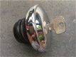 Harley benzinestop rechter zijde met ontluchting en sleutel voor softail, sportster, dyna - 0 - Thumbnail